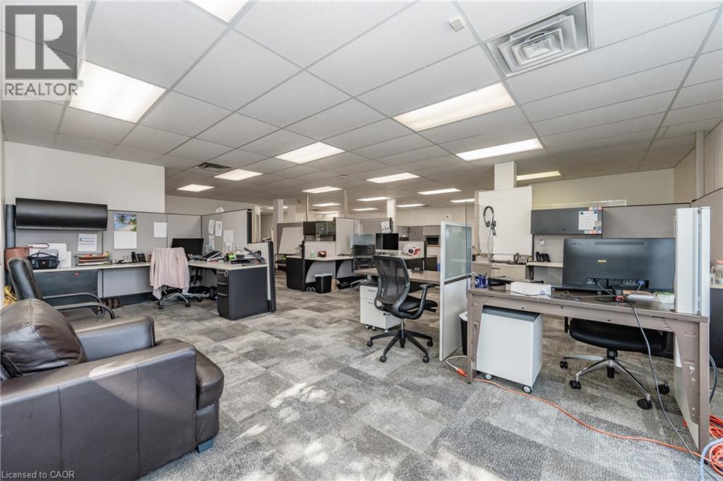 












361 SOUTHGATE Drive

,
Guelph,




Ontario
N1G3M5

