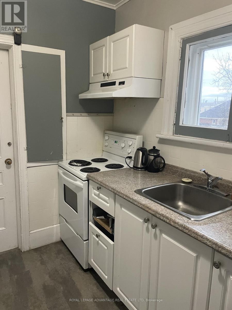 












28 MCEWEN AVENUE

,
Smiths Falls,




Ontario
K7A2K4

