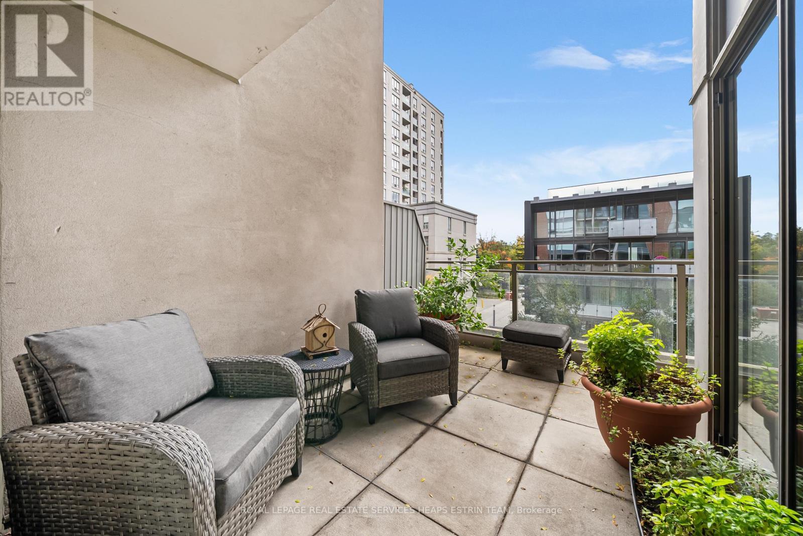 












302 - 18 MERTON STREET

,
Toronto,




Ontario
M4S3G9

