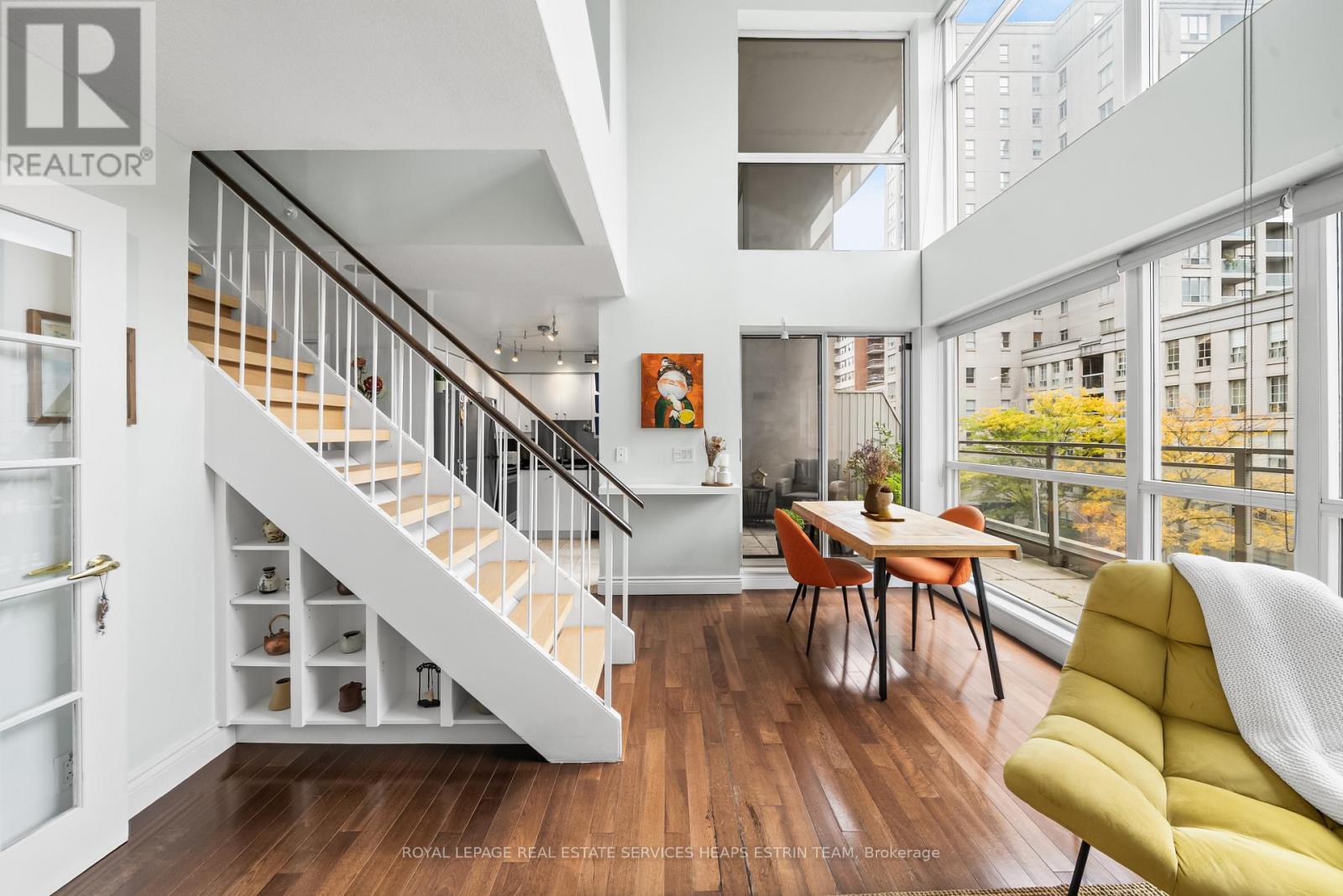 












302 - 18 MERTON STREET

,
Toronto,




Ontario
M4S3G9

