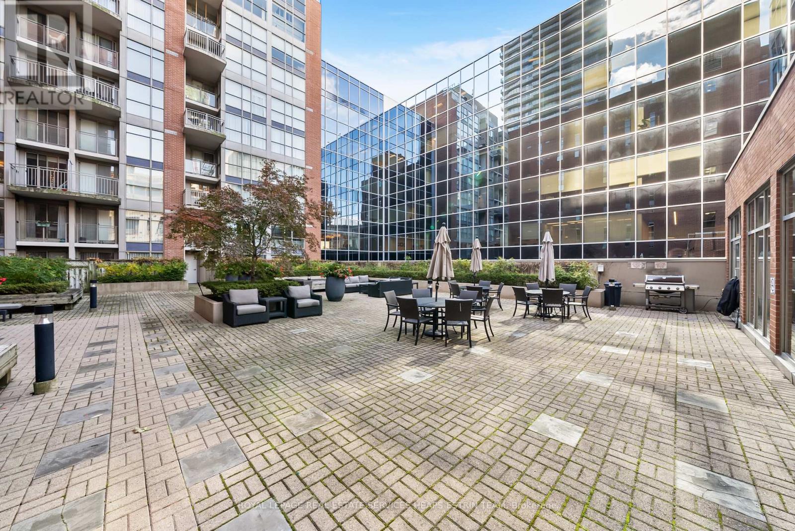 












302 - 18 MERTON STREET

,
Toronto,




Ontario
M4S3G9

