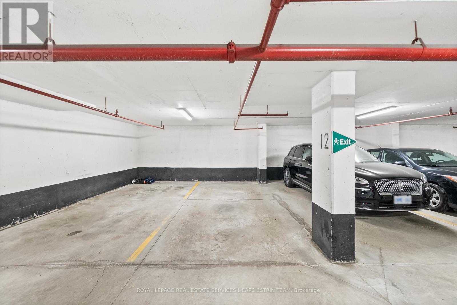 












302 - 18 MERTON STREET

,
Toronto,




Ontario
M4S3G9

