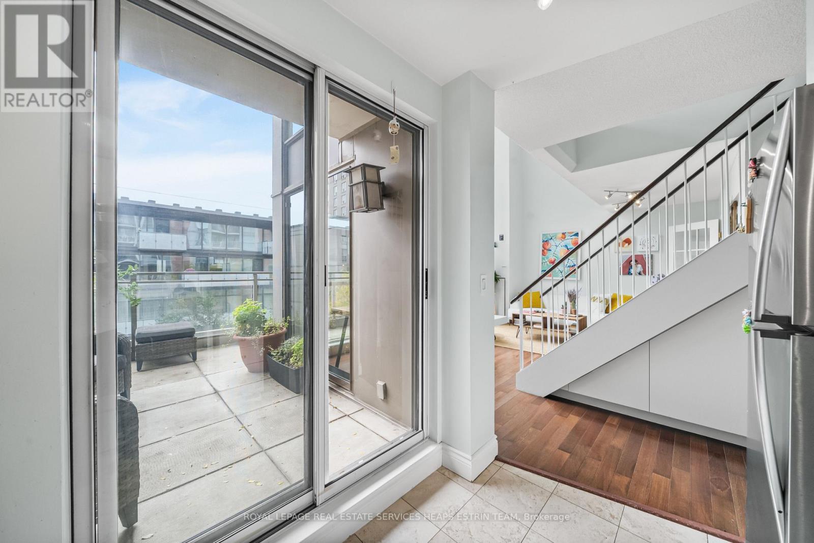 












302 - 18 MERTON STREET

,
Toronto,




Ontario
M4S3G9

