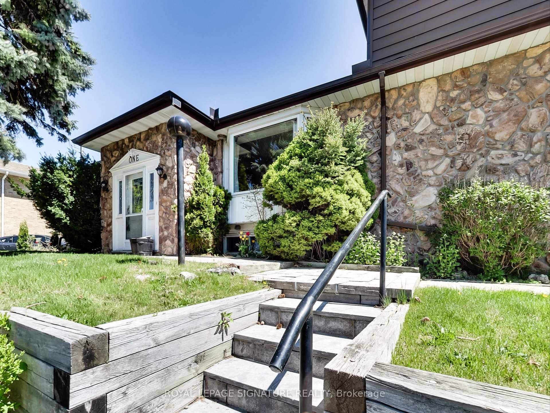 









1


Kencliff

Crescent,
Toronto,




ON
M1P 4E2

