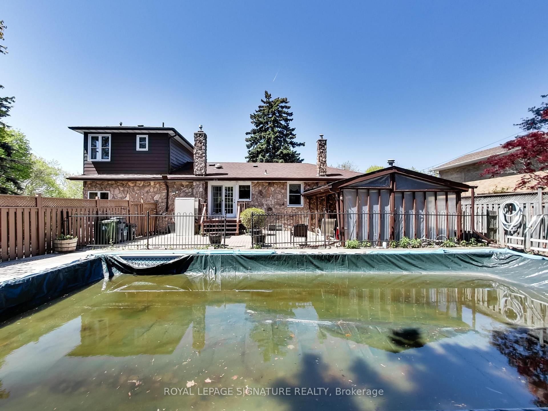 









1


Kencliff

Crescent,
Toronto,




ON
M1P 4E2

