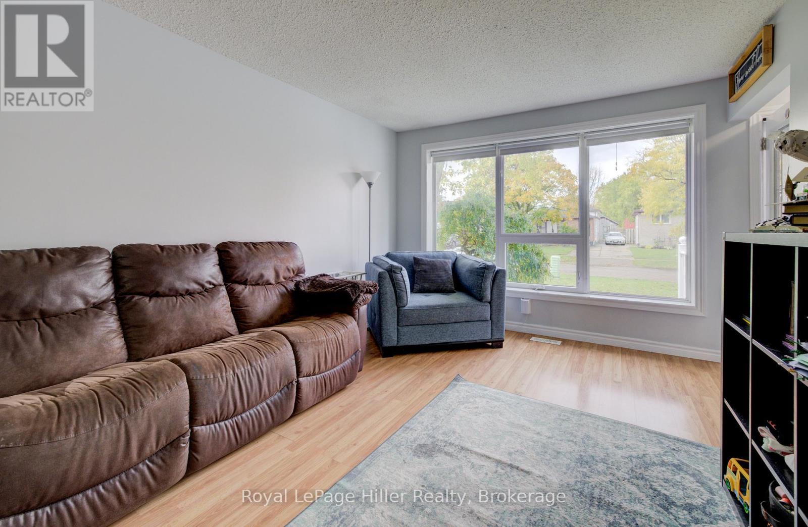 












50 WYATT STREET

,
Stratford,




Ontario
N5A7C8

