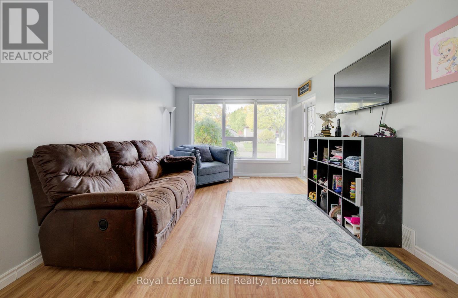 












50 WYATT STREET

,
Stratford,




Ontario
N5A7C8

