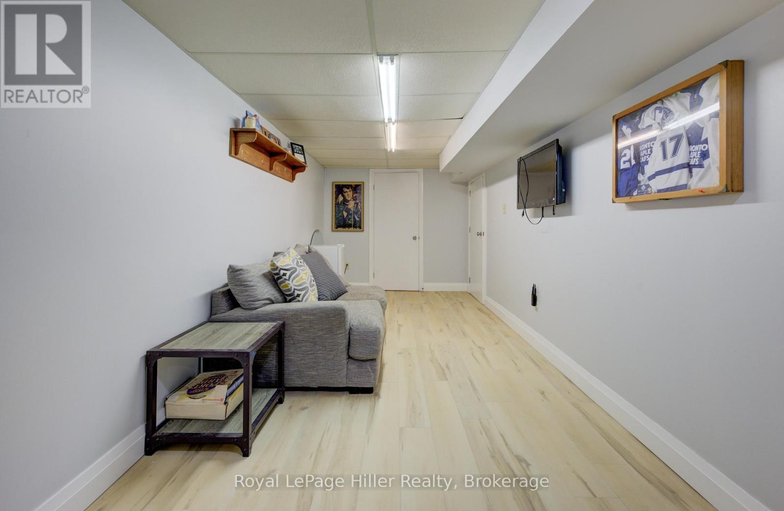 












50 WYATT STREET

,
Stratford,




Ontario
N5A7C8

