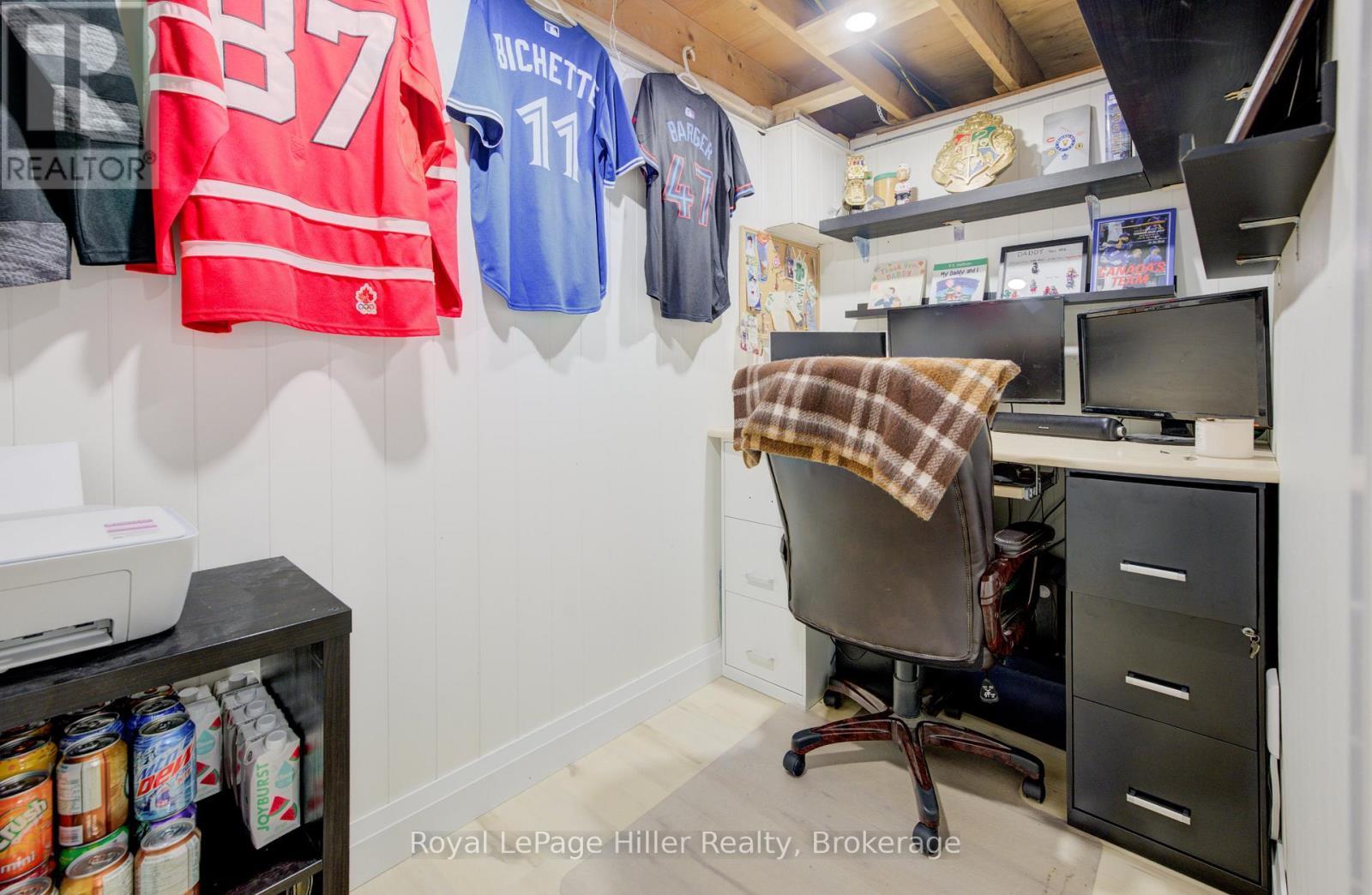 












50 WYATT STREET

,
Stratford,




Ontario
N5A7C8

