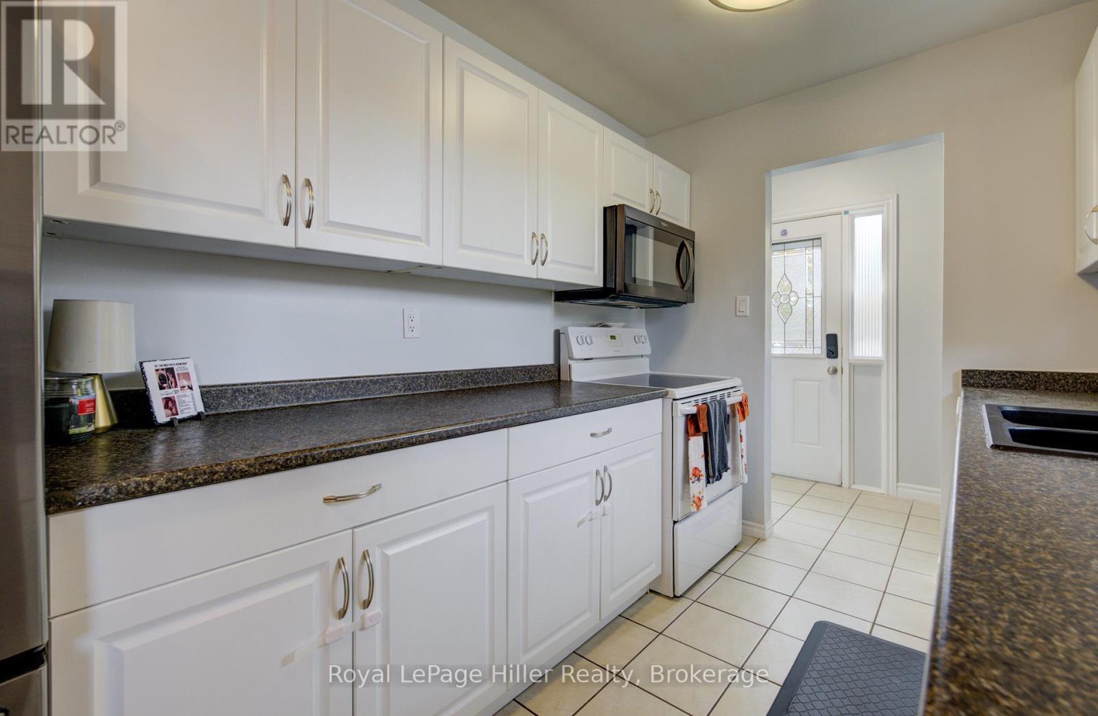 












50 WYATT STREET

,
Stratford,




Ontario
N5A7C8

