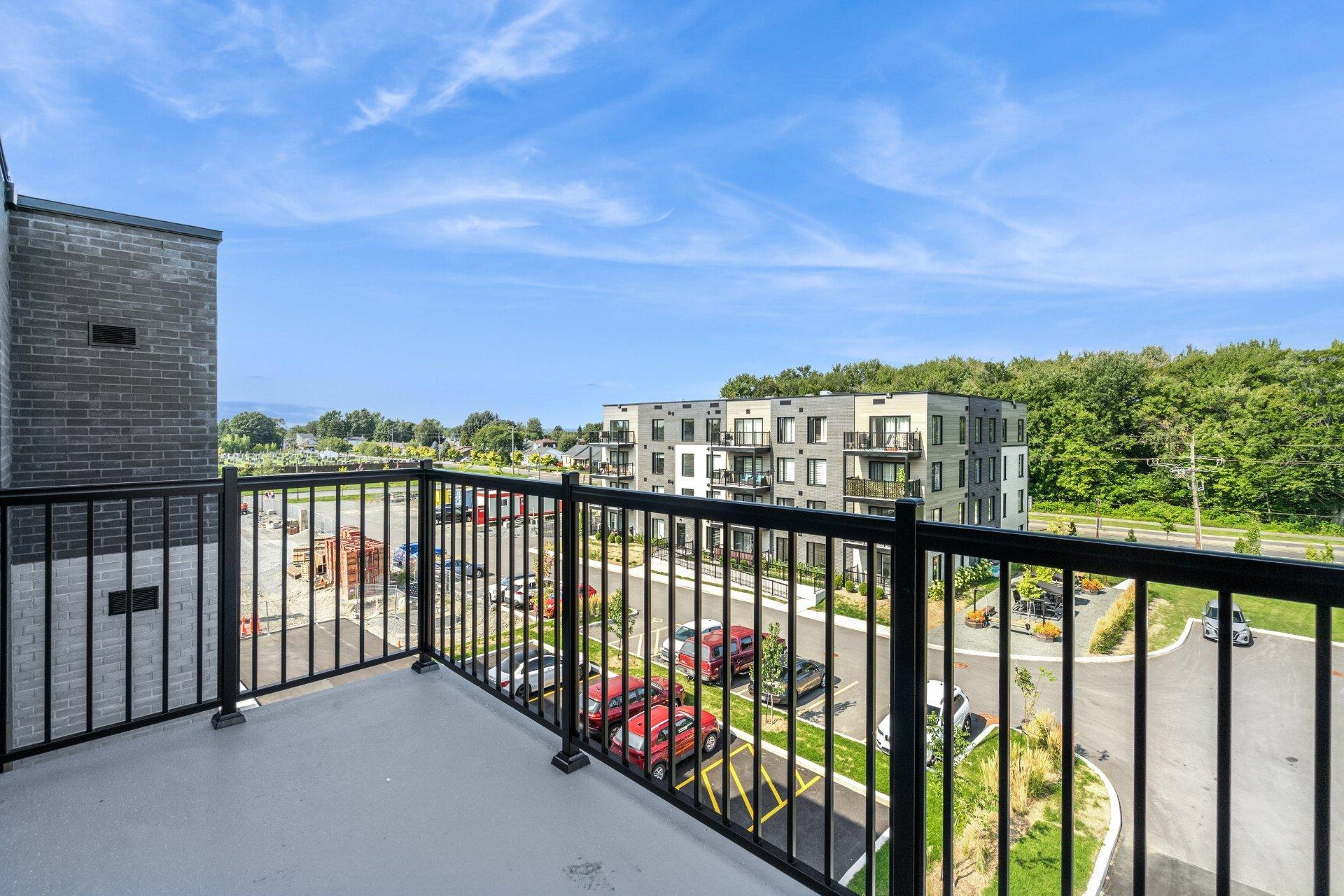 









4955


Rue des Ormes

, 2401,
Contrecoeur,




QC
J0L1C0

