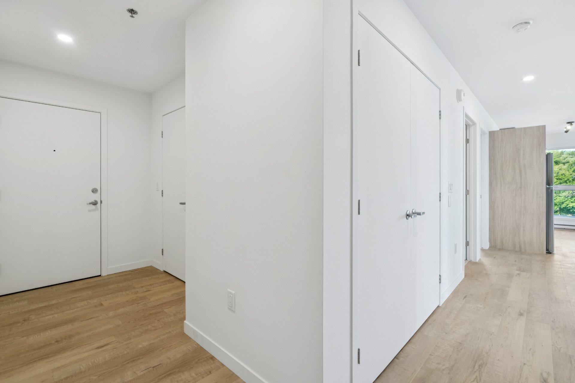









4955


Rue des Ormes

, 2401,
Contrecoeur,




QC
J0L1C0

