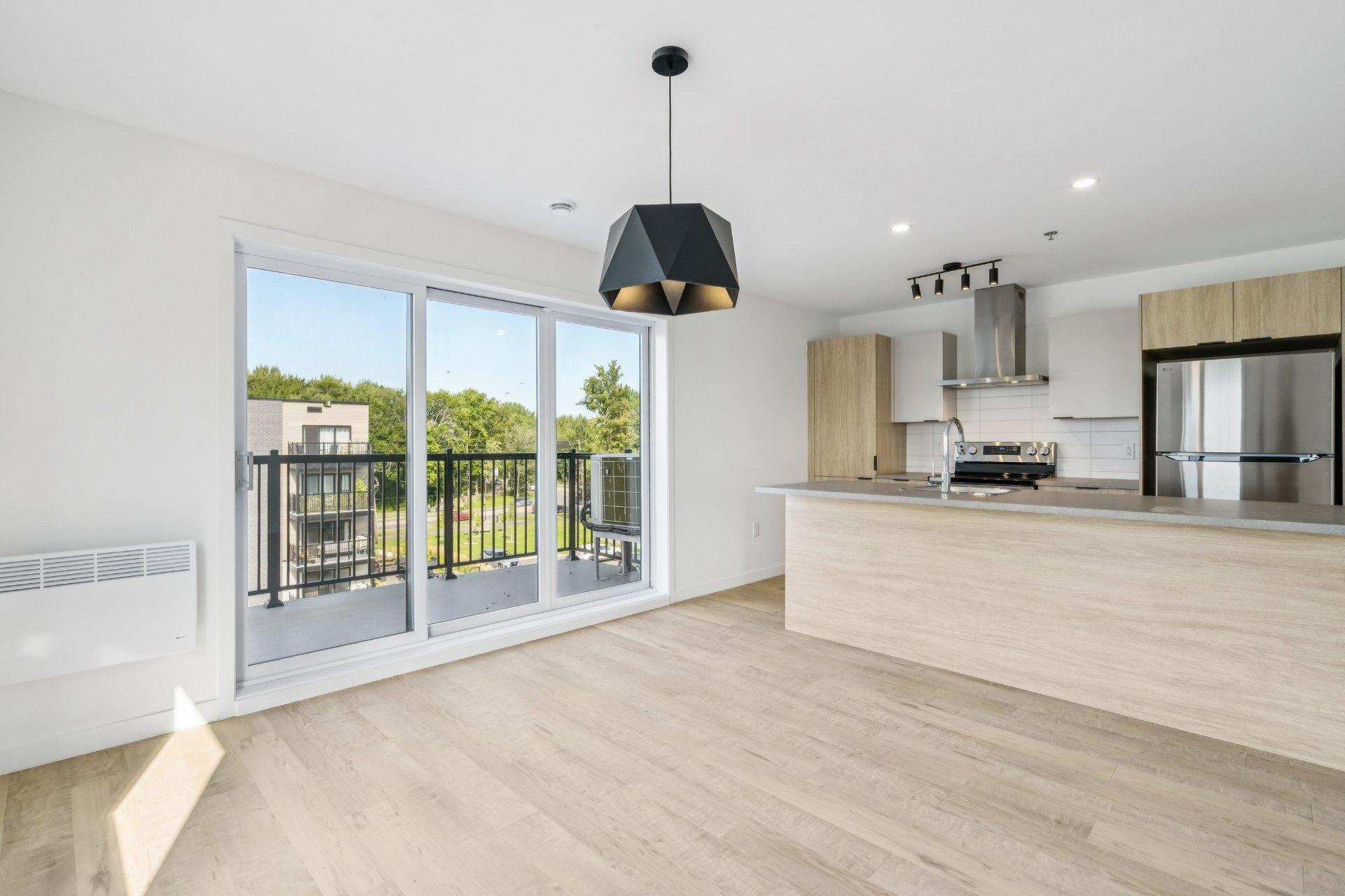 









4955


Rue des Ormes

, 2405,
Contrecoeur,




QC
J0L1C0

