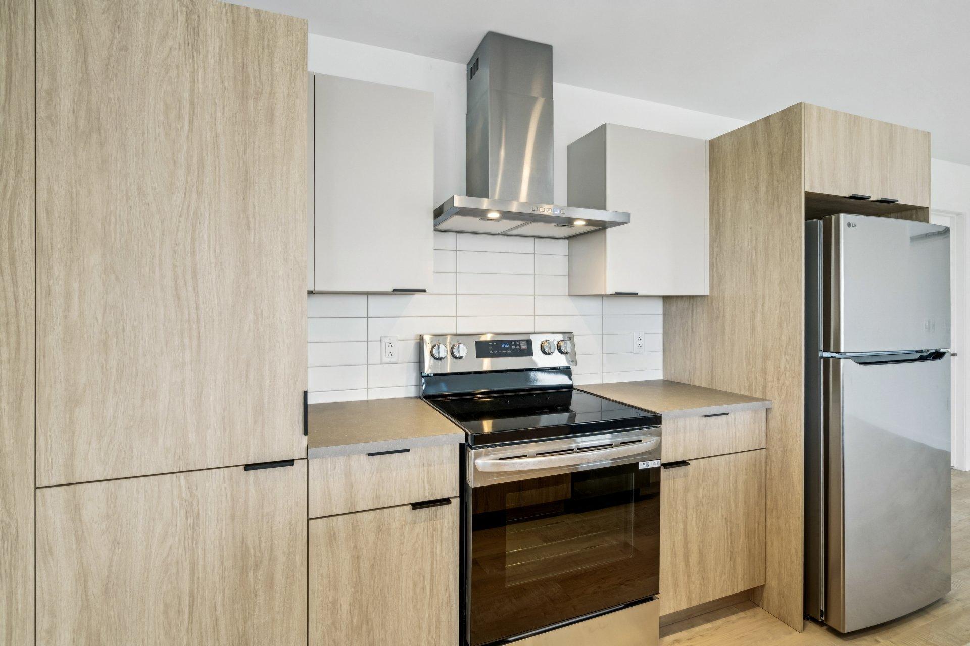









4955


Rue des Ormes

, 2405,
Contrecoeur,




QC
J0L1C0

