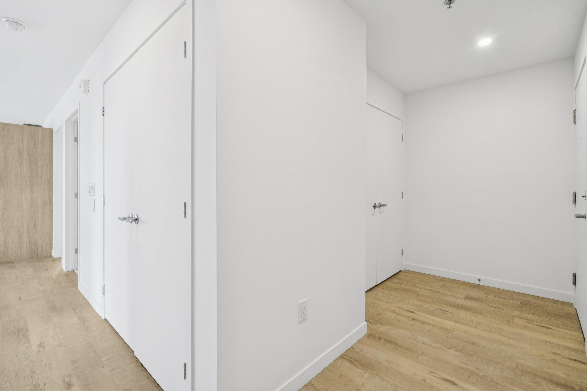 









4955


Rue des Ormes

, 2405,
Contrecoeur,




QC
J0L1C0


