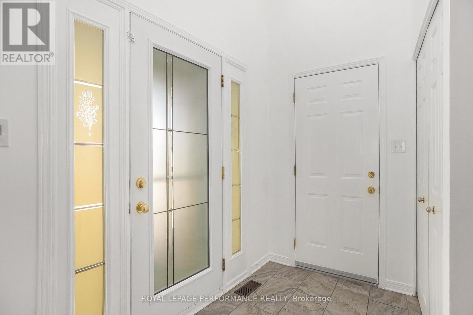 












129 BEAUMONT AVENUE

,
Clarence-Rockland,




Ontario
K4K1R7

