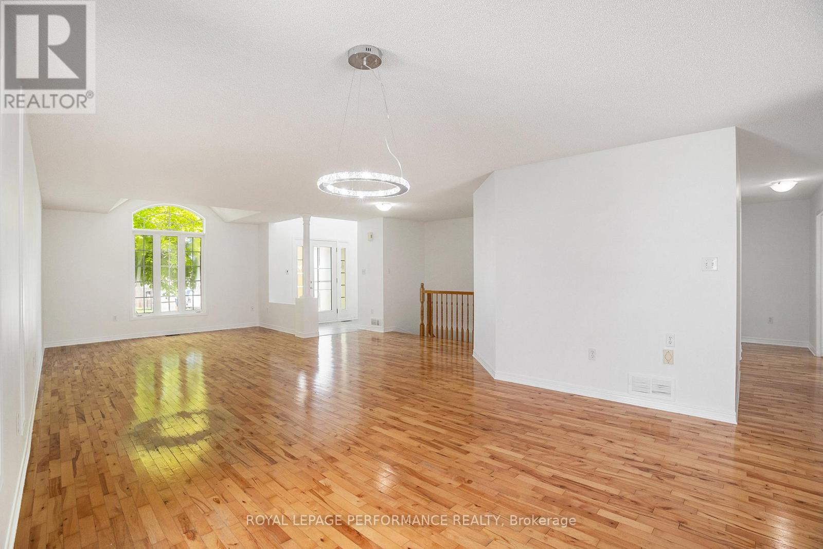 












129 BEAUMONT AVENUE

,
Clarence-Rockland,




Ontario
K4K1R7

