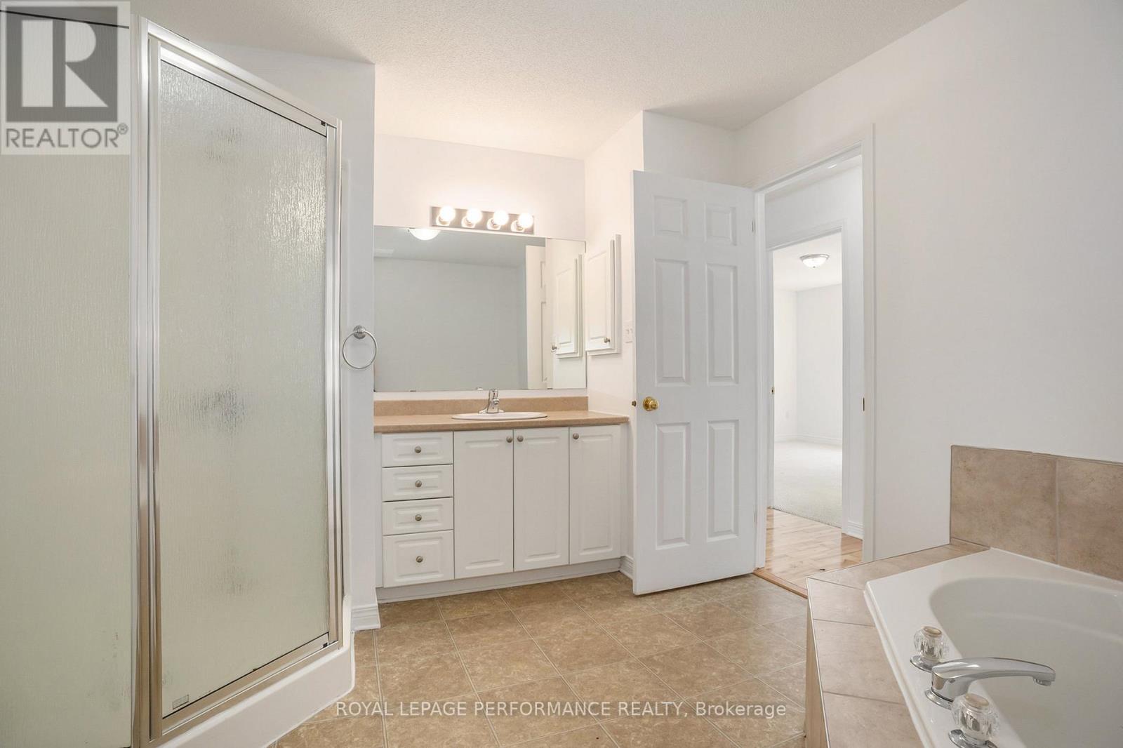 












129 BEAUMONT AVENUE

,
Clarence-Rockland,




Ontario
K4K1R7

