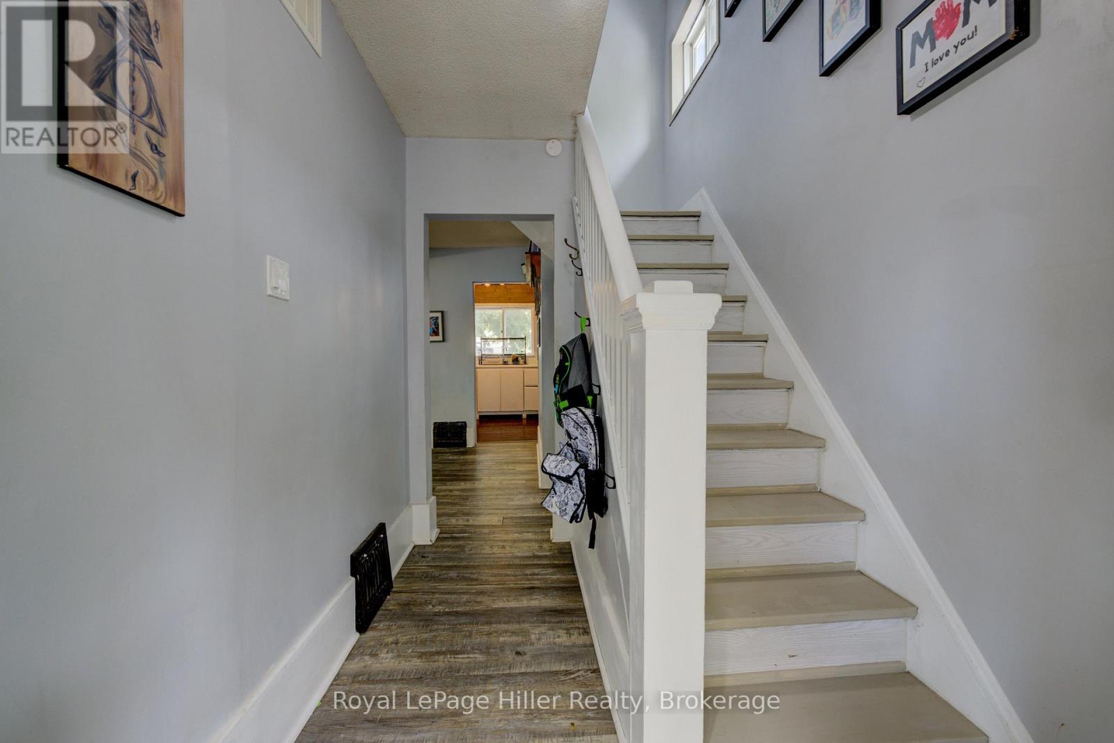 












104 TRINITY STREET

,
Stratford,




Ontario
N5A4P6

