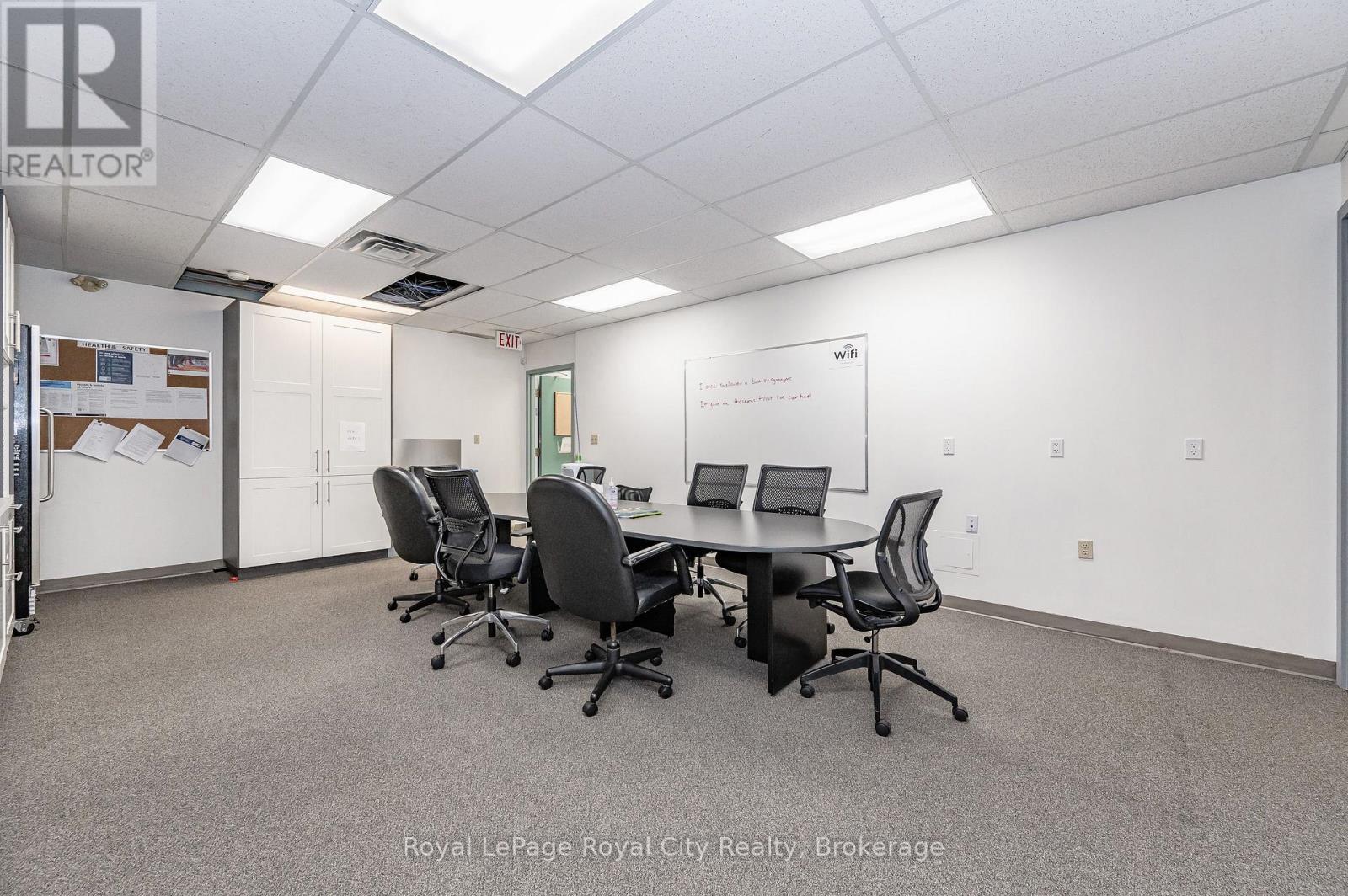 












361 SOUTHGATE DRIVE

,
Guelph (Clairfields/Hanlon Business Park),




Ontario
N1G3M5

