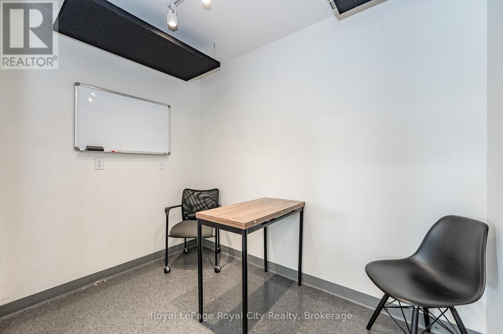 












361 SOUTHGATE DRIVE

,
Guelph (Clairfields/Hanlon Business Park),




Ontario
N1G3M5

