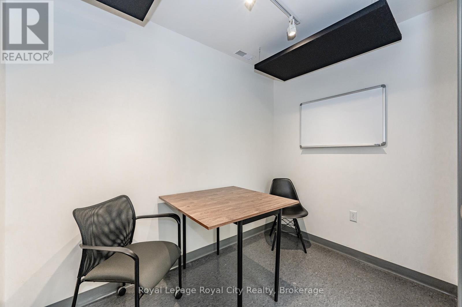 












361 SOUTHGATE DRIVE

,
Guelph (Clairfields/Hanlon Business Park),




Ontario
N1G3M5

