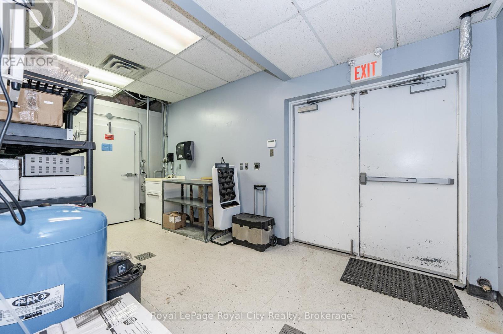 












361 SOUTHGATE DRIVE

,
Guelph (Clairfields/Hanlon Business Park),




Ontario
N1G3M5

