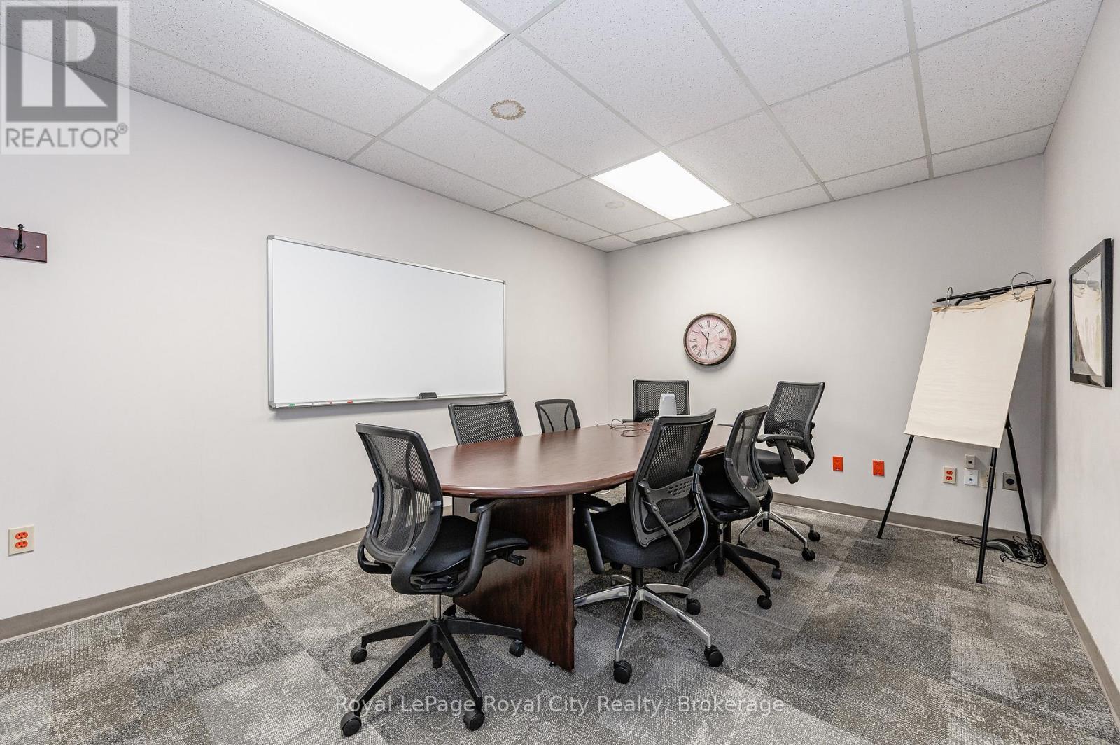 












361 SOUTHGATE DRIVE

,
Guelph (Clairfields/Hanlon Business Park),




Ontario
N1G3M5


