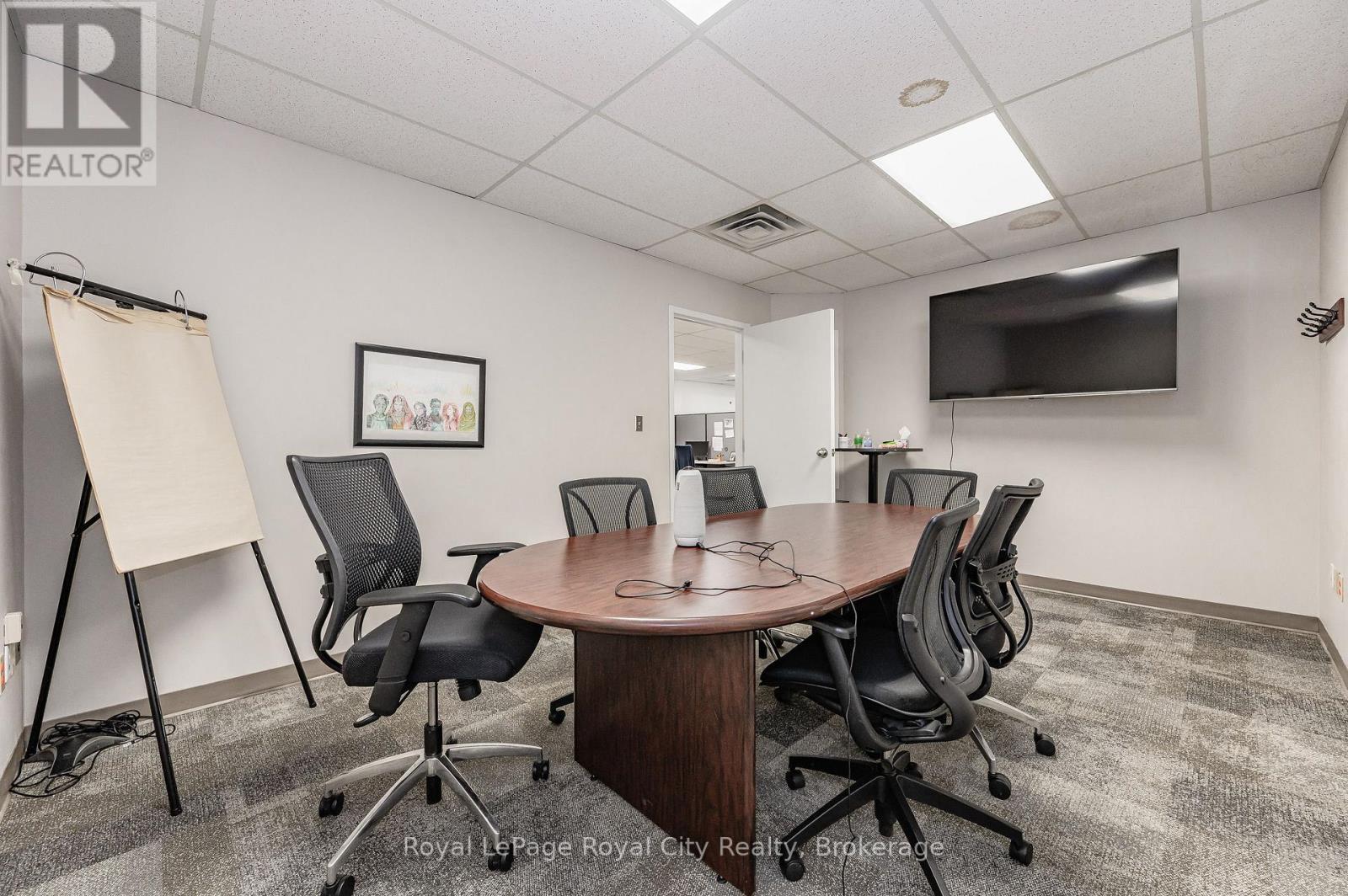 












361 SOUTHGATE DRIVE

,
Guelph (Clairfields/Hanlon Business Park),




Ontario
N1G3M5

