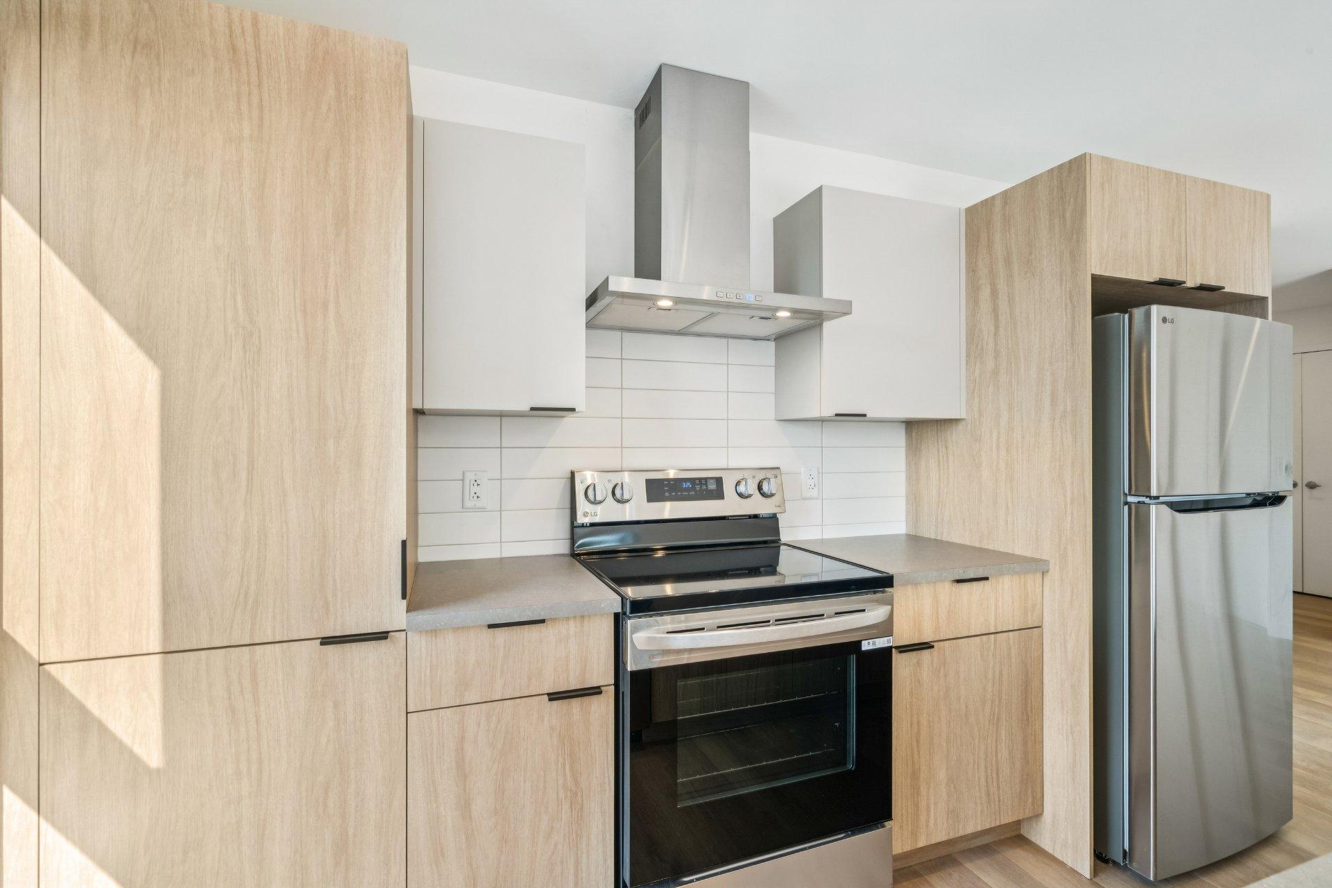 









4955


Rue des Ormes

, 2404,
Contrecoeur,




QC
J0L1C0

