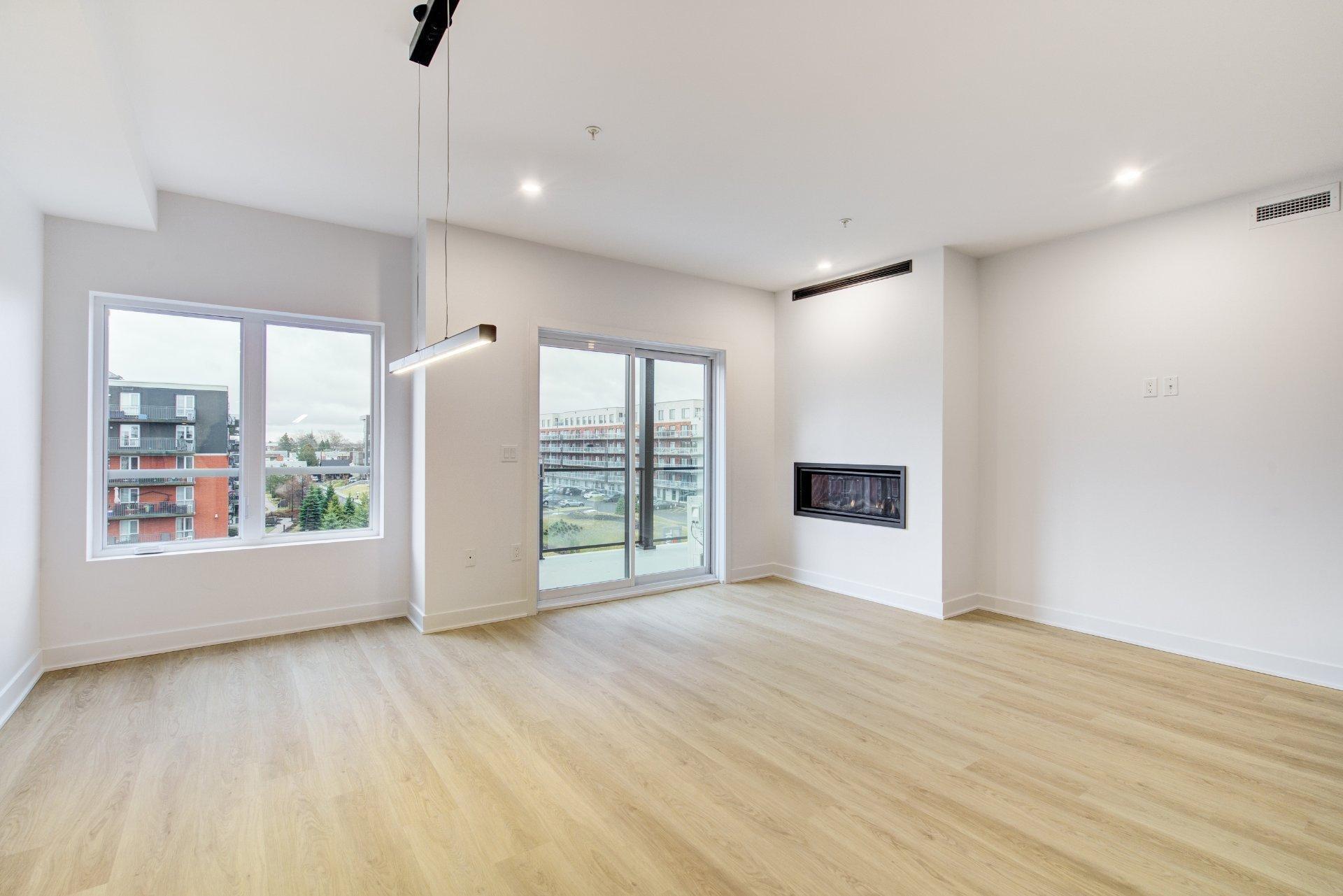









210


Rue St-Paul

, 204,
Saint-Jean-sur-Richelieu,




QC
J3B0L5

