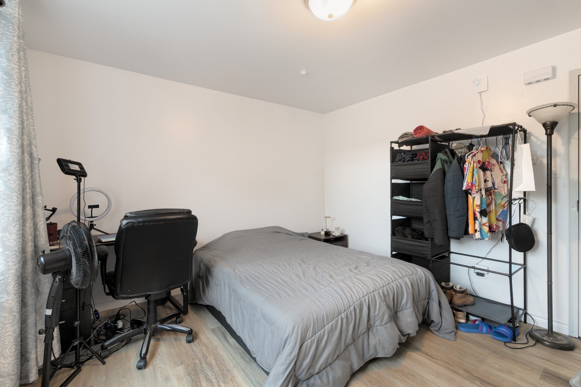 









535


Rue Papineau

,
Sherbrooke (Fleurimont),




QC
J1E1X9

