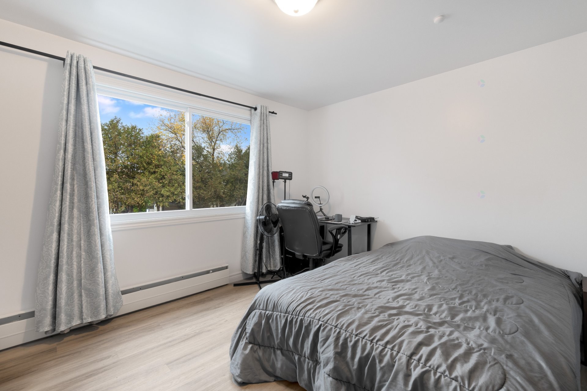 









535


Rue Papineau

,
Sherbrooke (Fleurimont),




QC
J1E1X9

