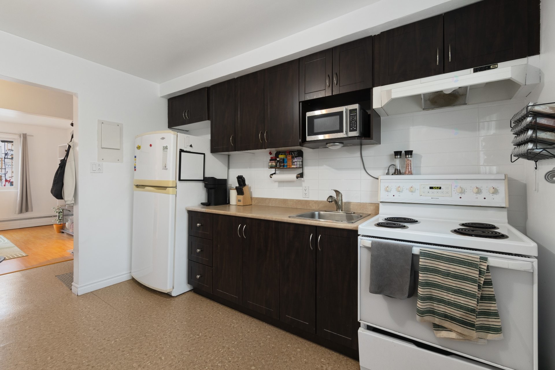 









535


Rue Papineau

,
Sherbrooke (Fleurimont),




QC
J1E1X9

