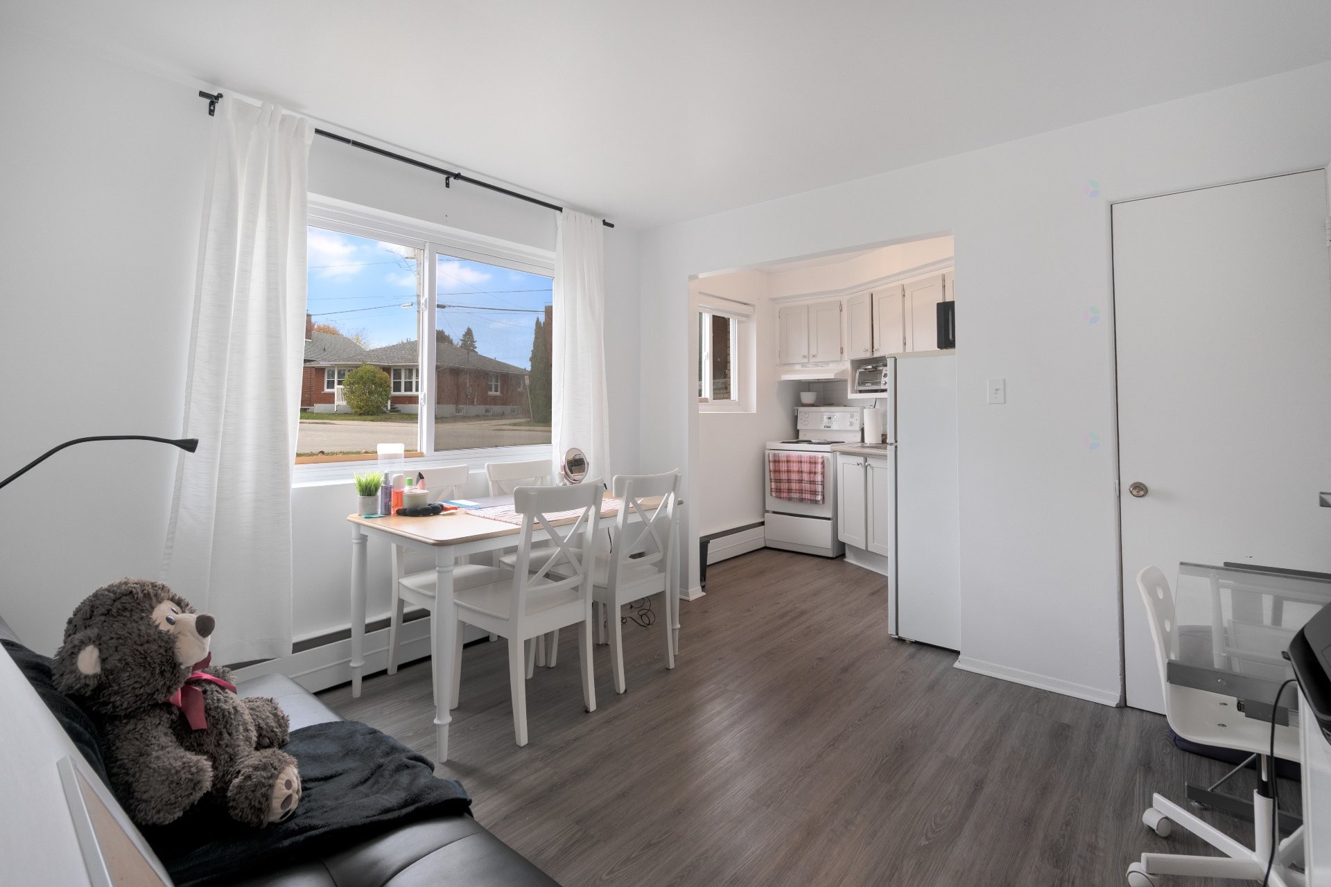 









535


Rue Papineau

,
Sherbrooke (Fleurimont),




QC
J1E1X9

