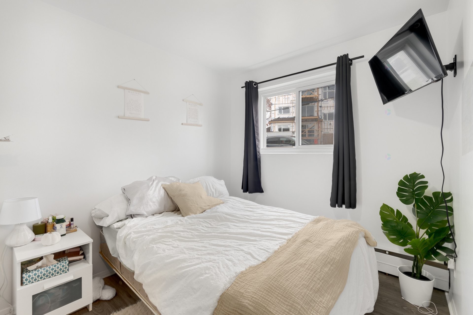 









535


Rue Papineau

,
Sherbrooke (Fleurimont),




QC
J1E1X9

