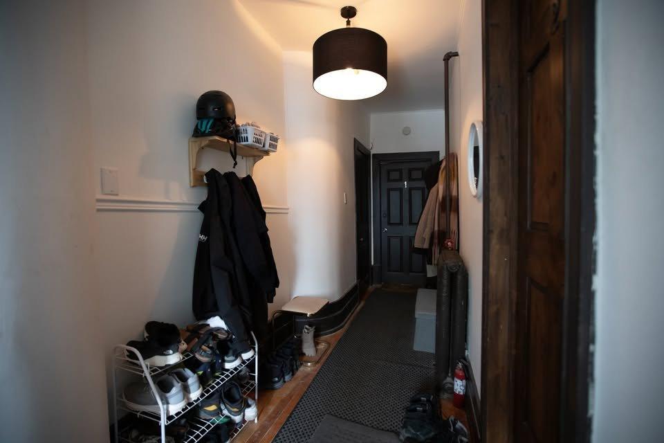 









79


Rue Fraser

, 1,
Québec (La Cité-Limoilou),




QC
G1R2B7

