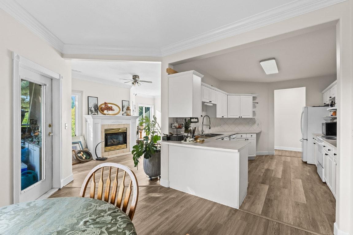 









1940


Richter

Street, 203,
Kelowna,




BC
V1Y 2N2

