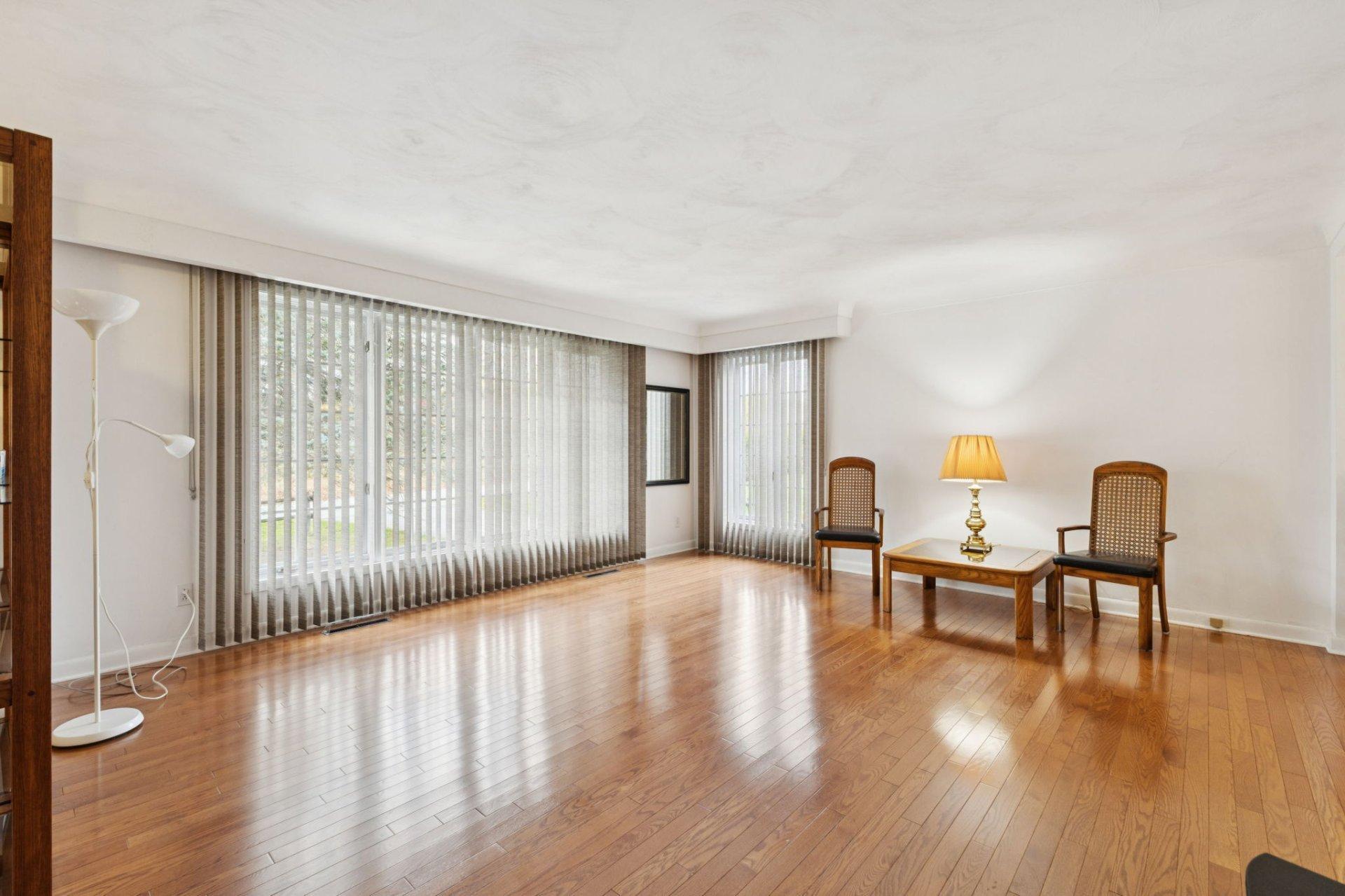 









24


Rue Sunset

,
Gatineau (Gatineau),




QC
J8P8B1

