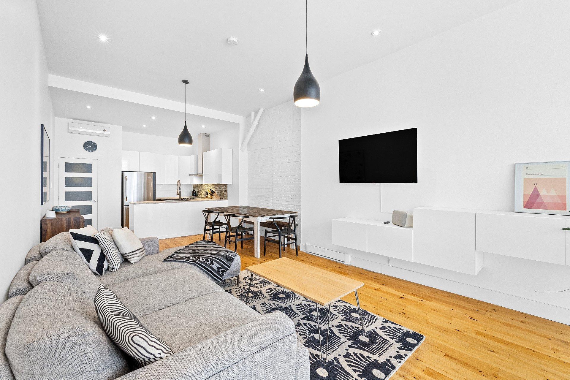 









1858


Rue Favard

,
Montréal (Le Sud-Ouest),




QC
H3K2H7

