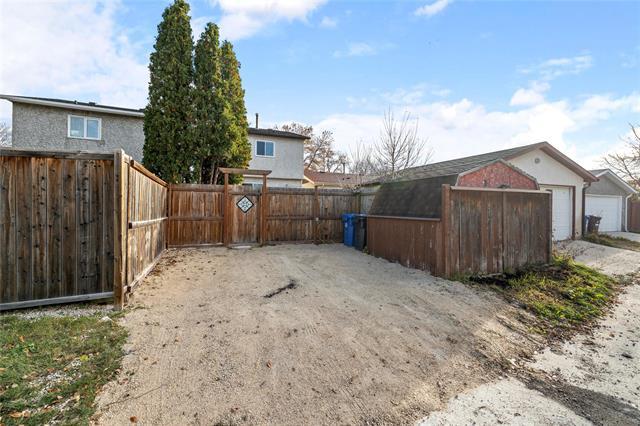 









43


Lamirande

PL,
Winnipeg,




MB
R3V 1S3

