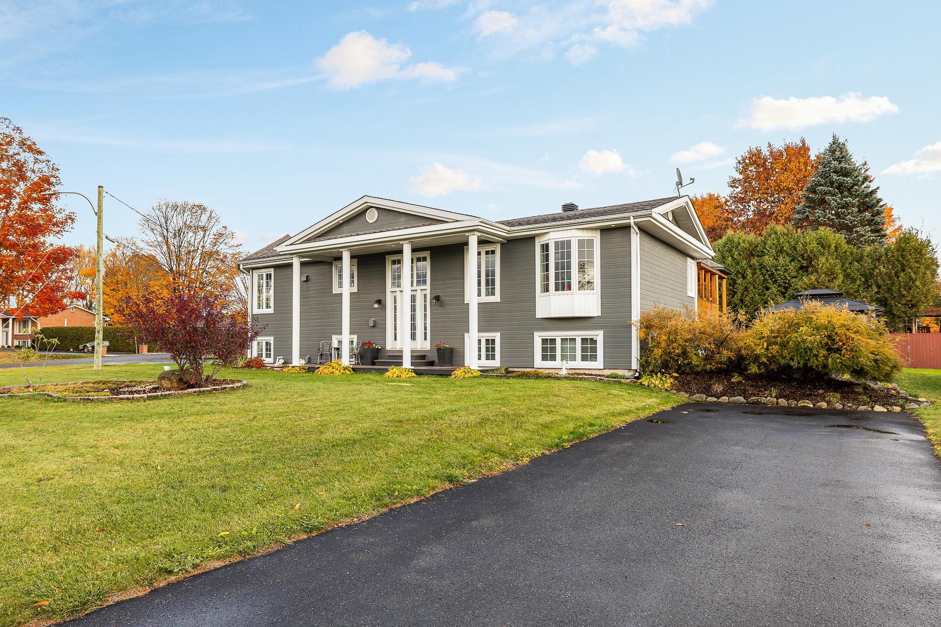 









2951Z


Rue Principale

,
Dunham,




QC
J0E1M0

