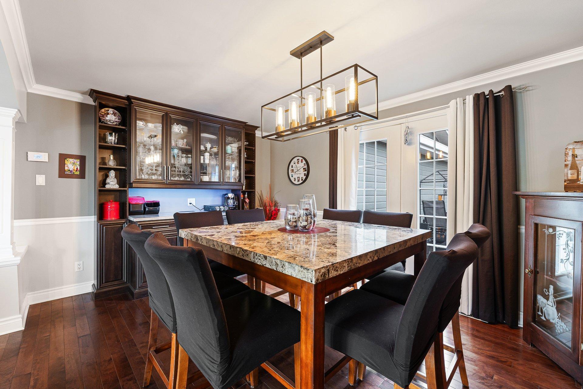 









2951Z


Rue Principale

,
Dunham,




QC
J0E1M0

