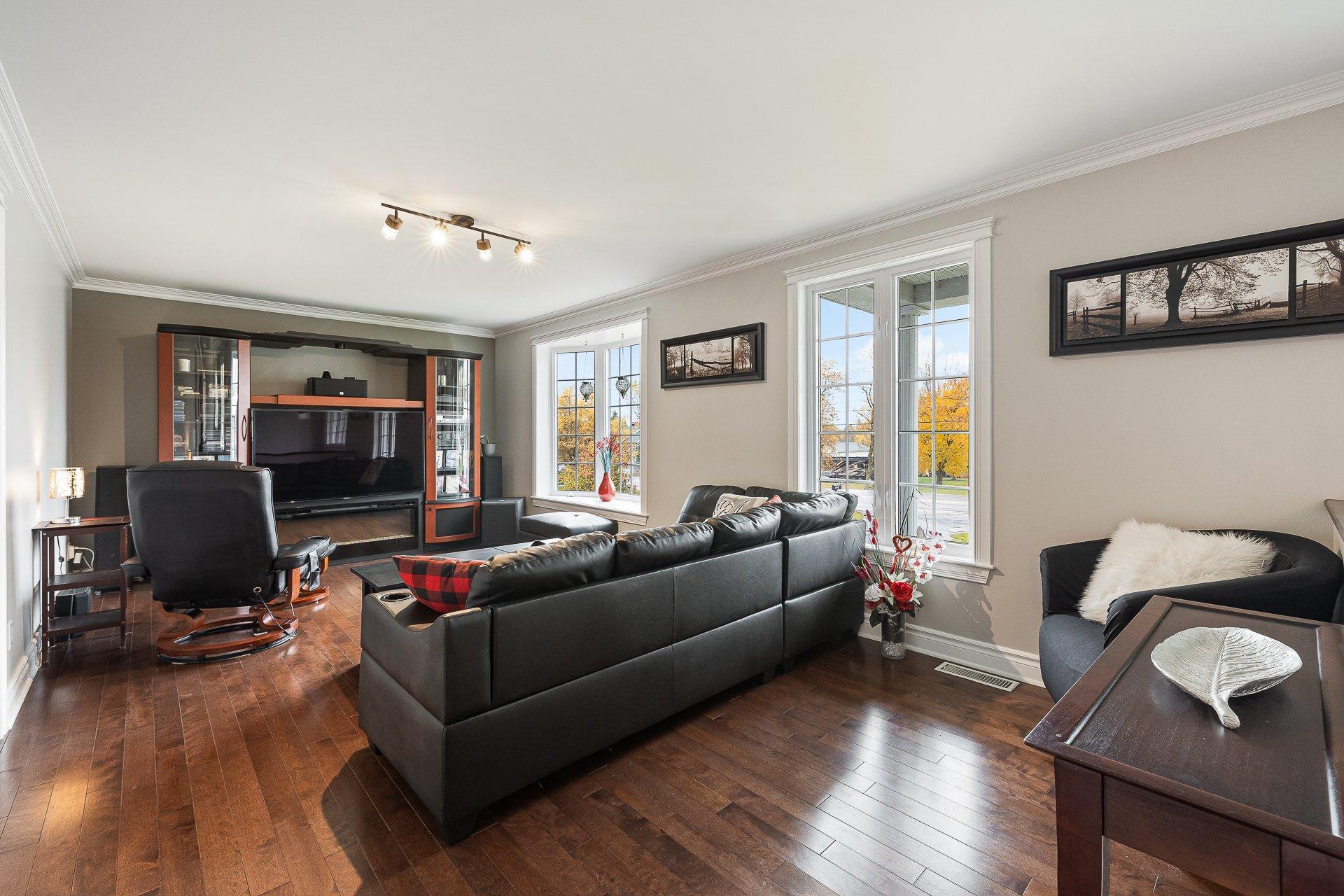 









2951Z


Rue Principale

,
Dunham,




QC
J0E1M0

