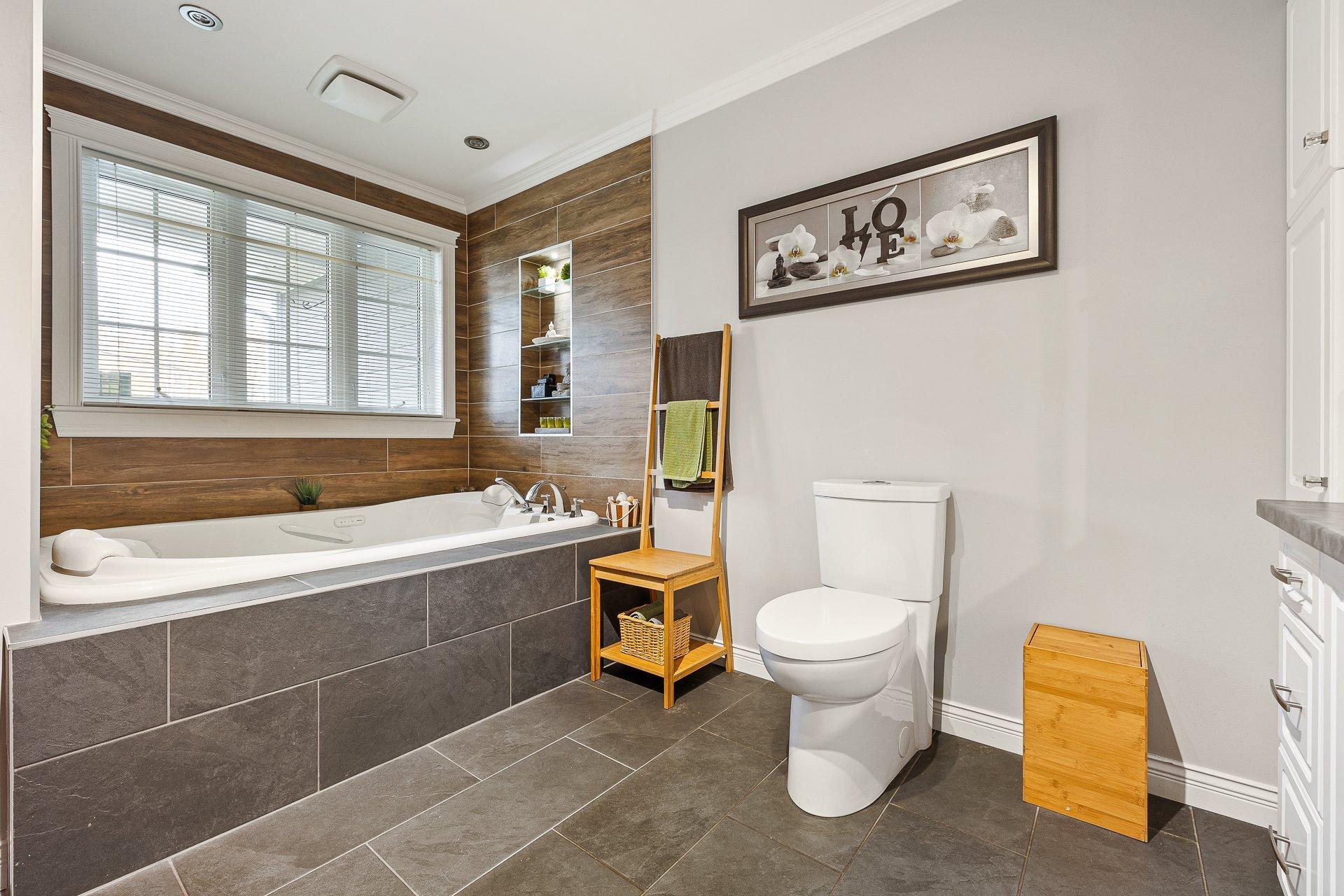 









2951Z


Rue Principale

,
Dunham,




QC
J0E1M0

