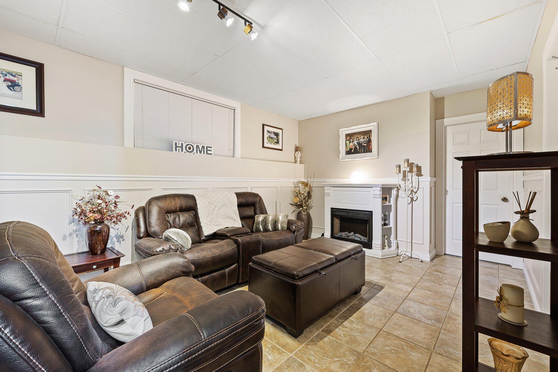 









2951Z


Rue Principale

,
Dunham,




QC
J0E1M0

