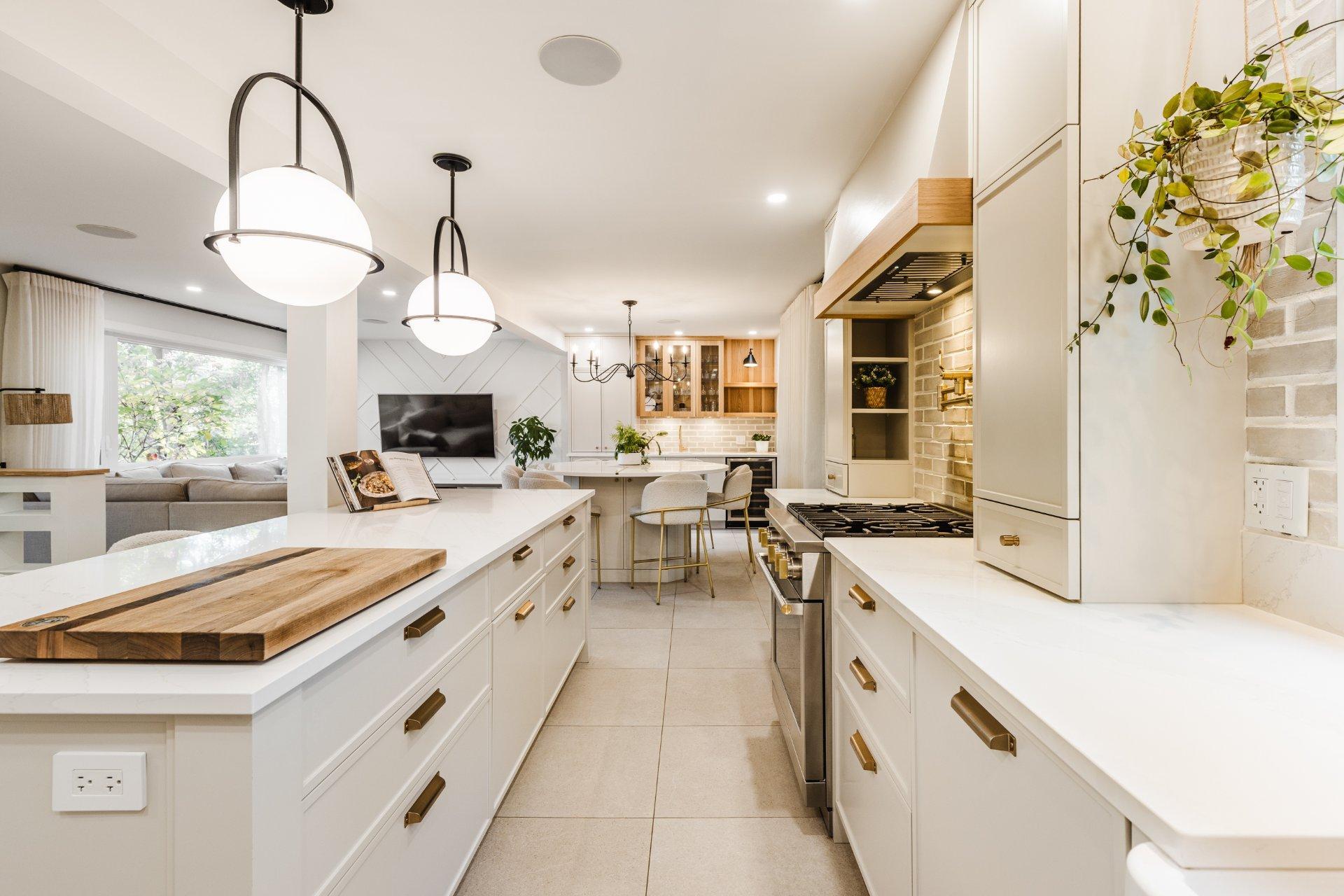 









2015


Rue Bellevue

,
Saint-Bruno-de-Montarville,




QC
J3V3X3

