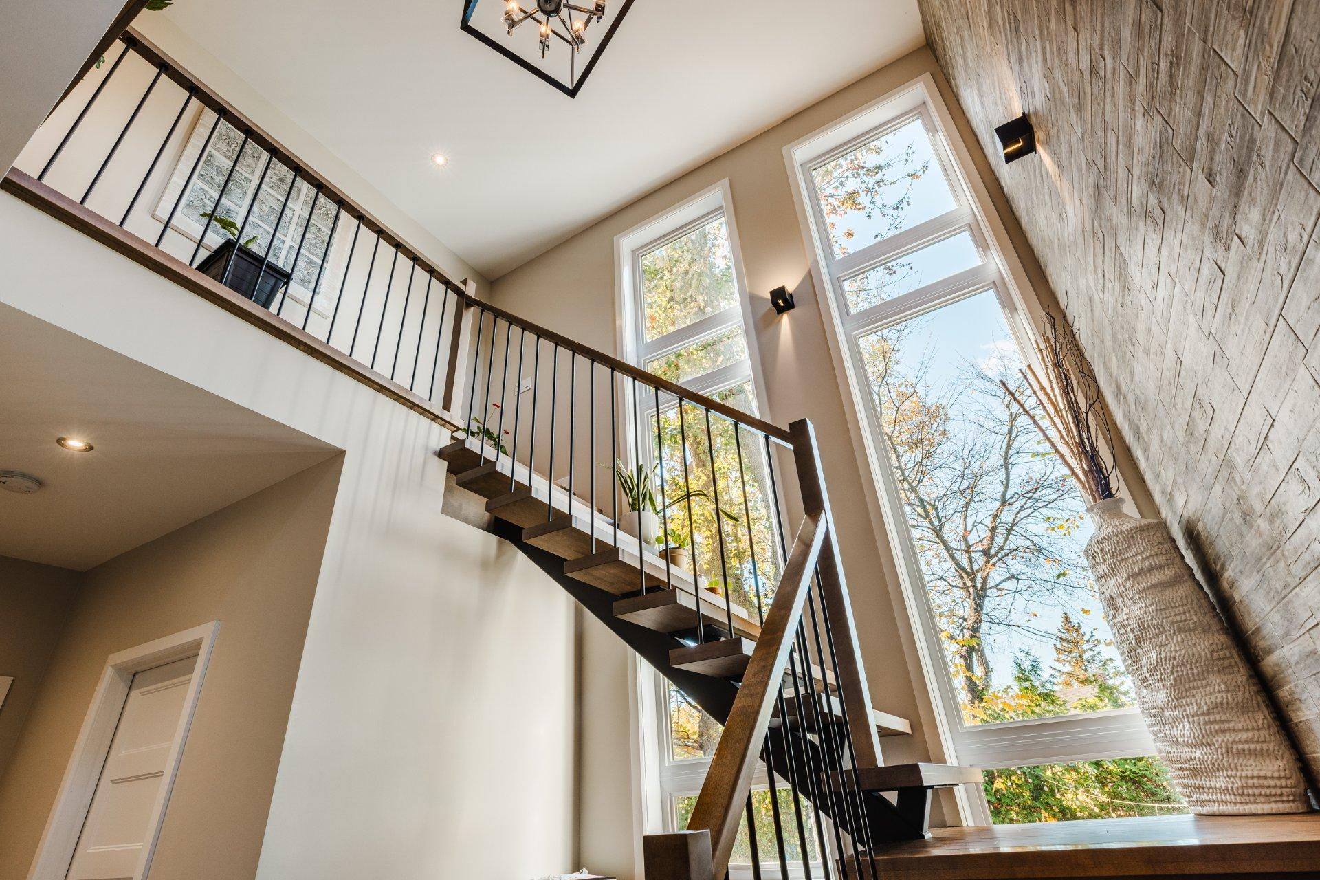 









2015


Rue Bellevue

,
Saint-Bruno-de-Montarville,




QC
J3V3X3

