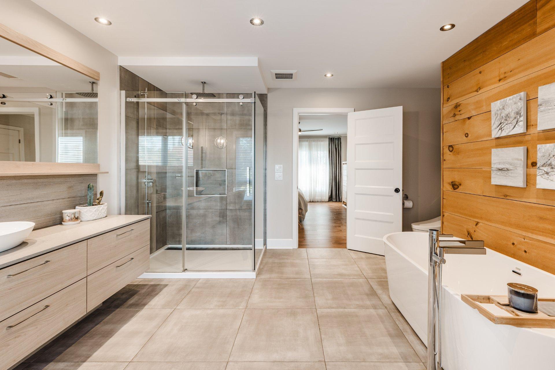 









2015


Rue Bellevue

,
Saint-Bruno-de-Montarville,




QC
J3V3X3

