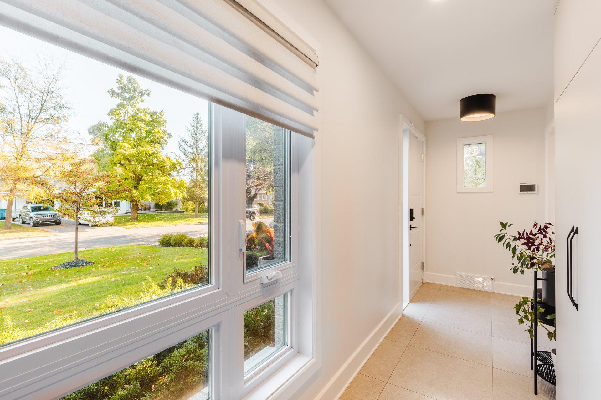 









2015


Rue Bellevue

,
Saint-Bruno-de-Montarville,




QC
J3V3X3

